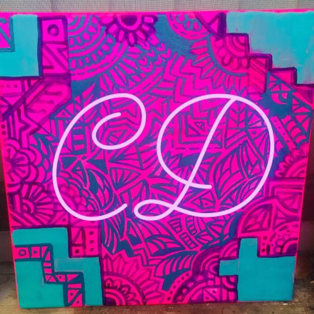 Meet your Posher, Crystal